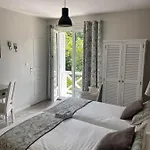 De La Terrasse 2*