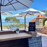 De La Terrasse 2*
