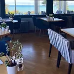 De La Terrasse 2*