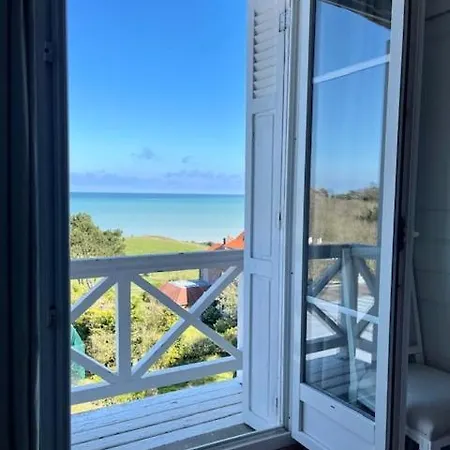 De La Terrasse Отель Варенжвиль-сюр-Мер