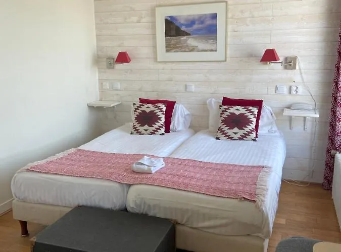 De La Terrasse Отель