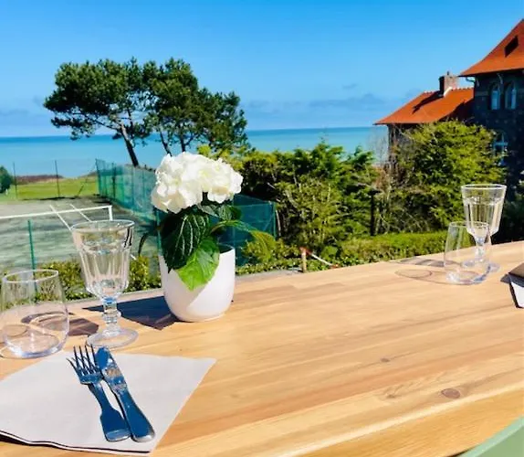 De La Terrasse Отель 2*