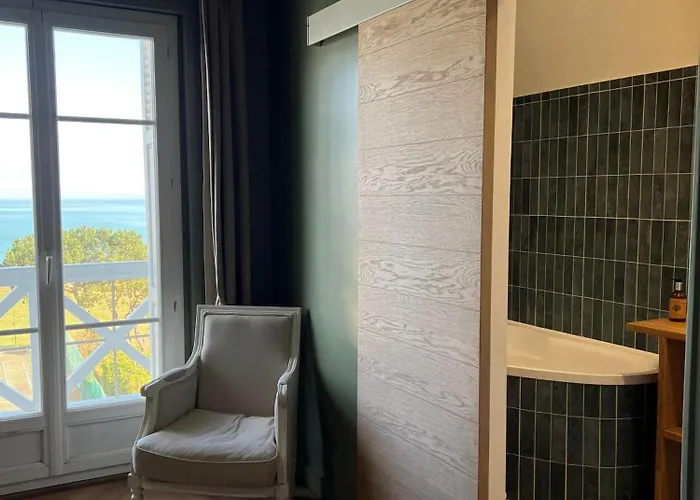 Отель De La Terrasse